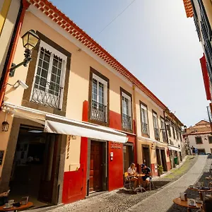 https://o-cantinho-da-mariazinha.madeira-islandshotels.com